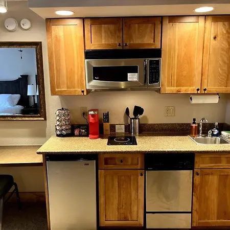 Mt Cb Base Ski In-Out With King Bed, Hot Tub, Pool & Kitchen & No Resort Fee! Crested Butte Exterior photo