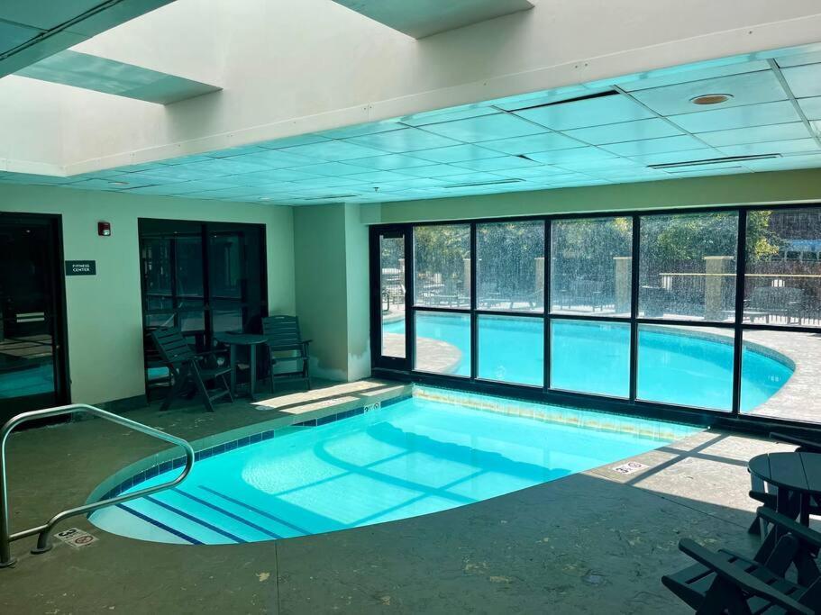 Apartment Mt Cb Base In-out With King Bed, Hot Tub, Pool & Kitchen & No Fee! Crested Butte